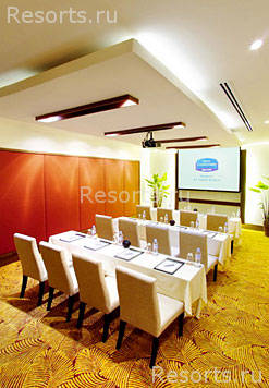 Courtyard Phuket at Surin Beach Hotel 21